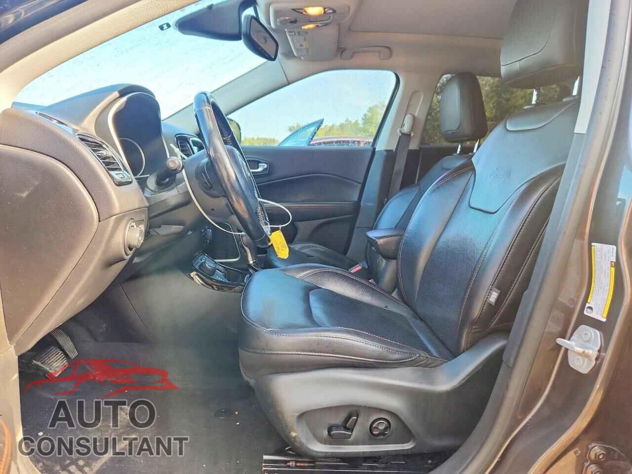 JEEP COMPASS 2019 - 3C4NJDCB9KT790136