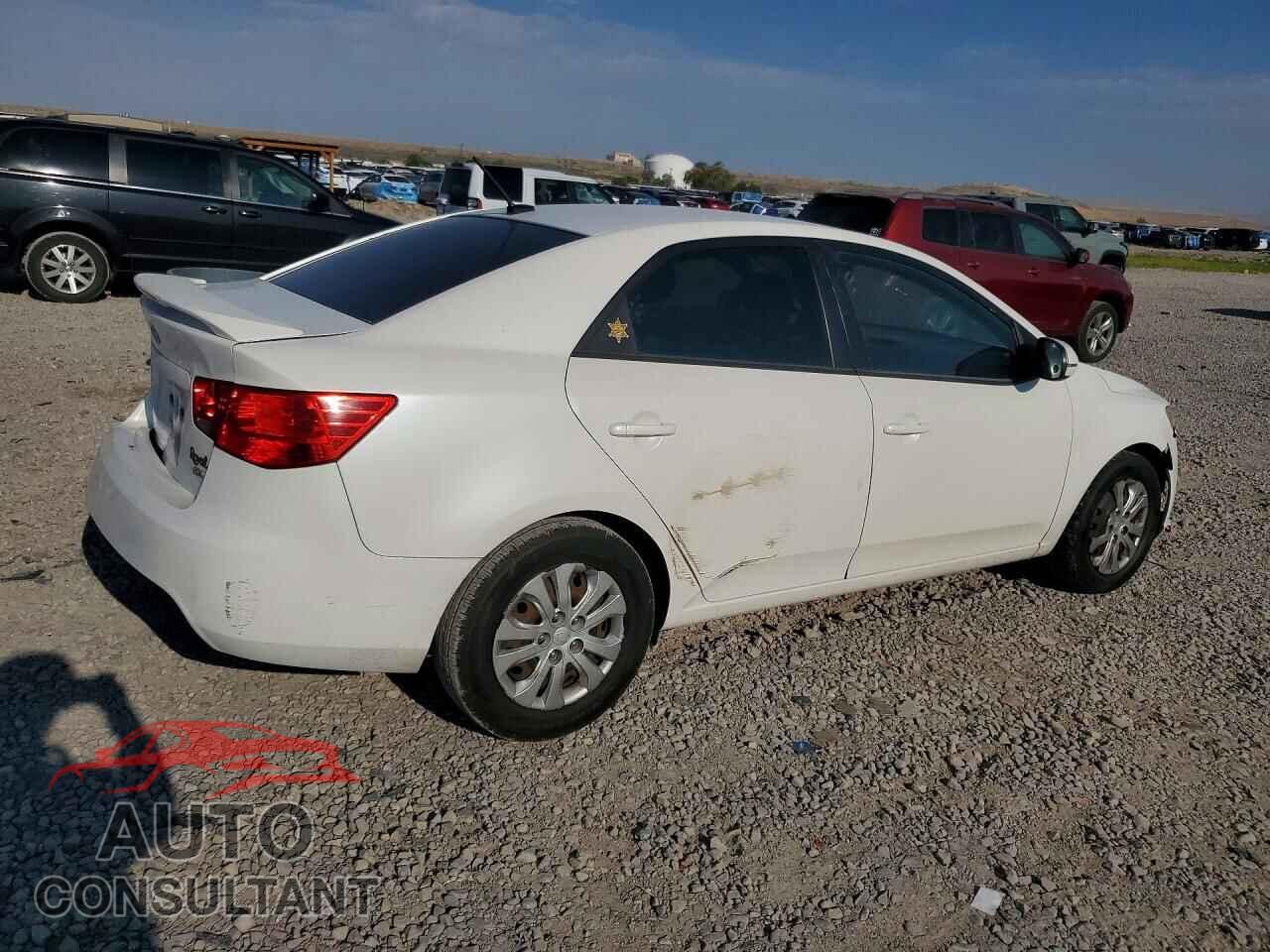 KIA FORTE 2011 - KNAFU4A21B5384671