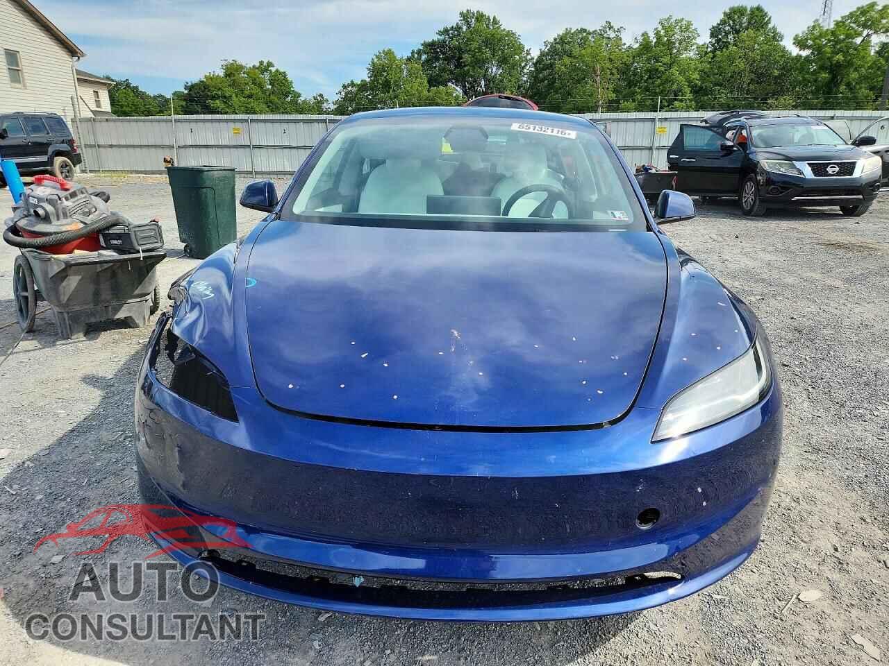 TESLA MODEL 3 2024 - 5YJ3E1EA0RF828697