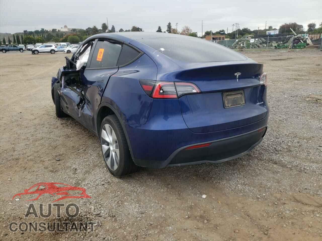 TESLA MODEL Y 2021 - 5YJYGDEEXMF095944