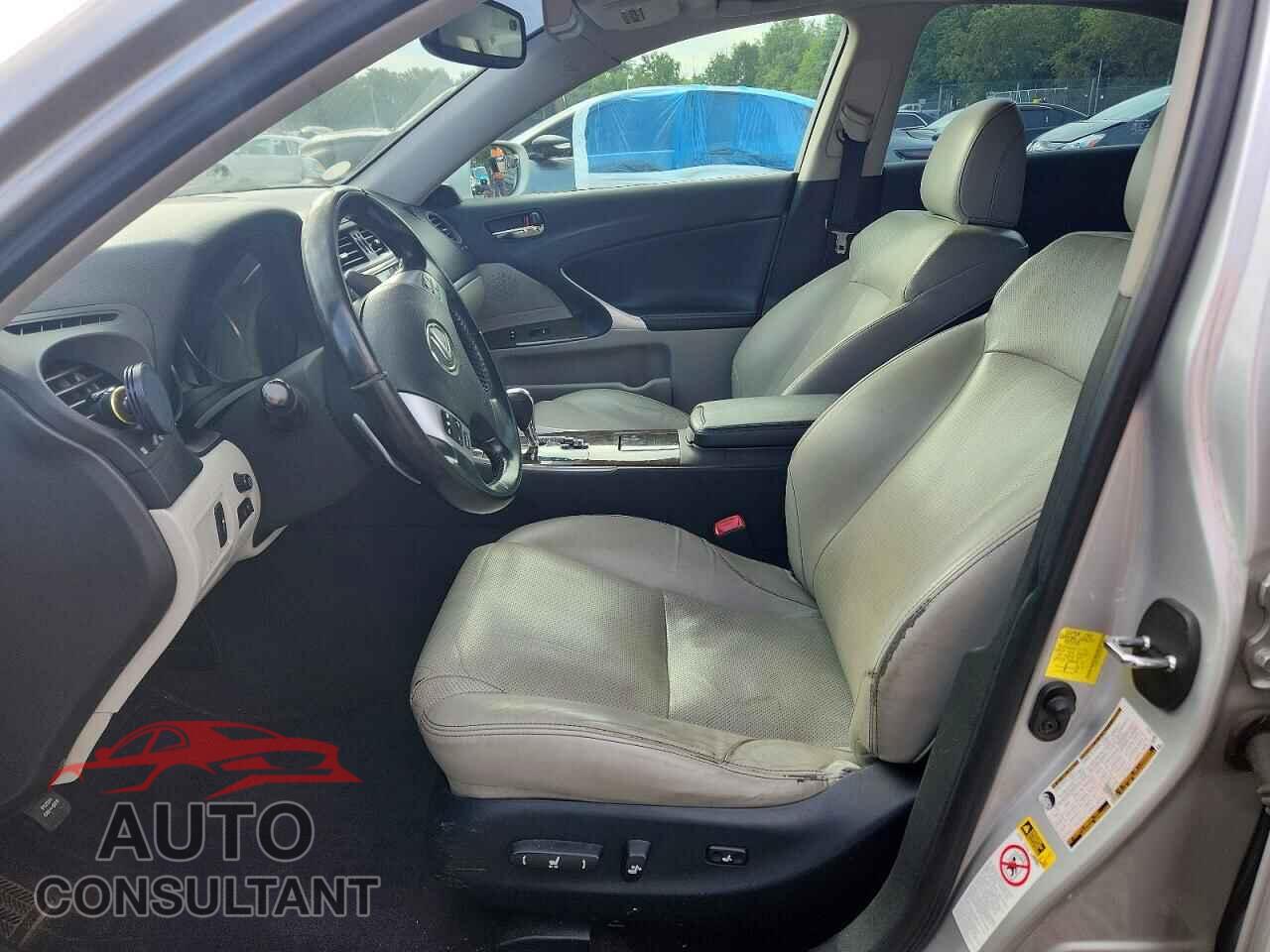 LEXUS IS 2012 - JTHBF5C28C5183719