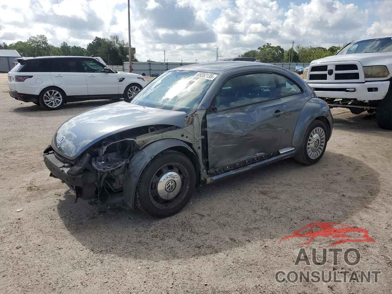 VOLKSWAGEN BEETLE 2013 - 3VWJX7AT8DM679758