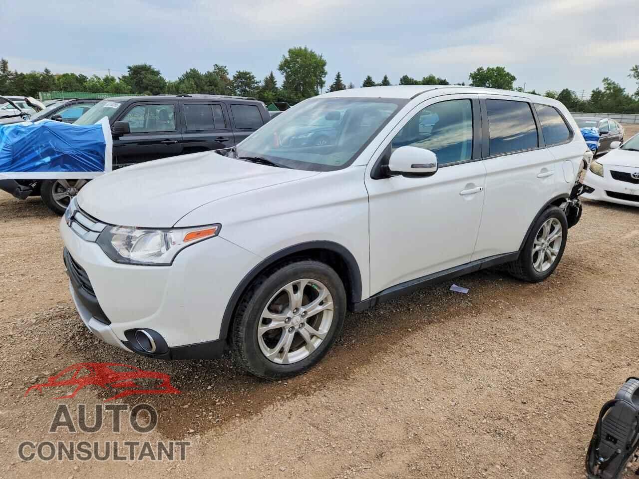 MITSUBISHI OUTLANDER 2015 - JA4AD3A39FZ010544