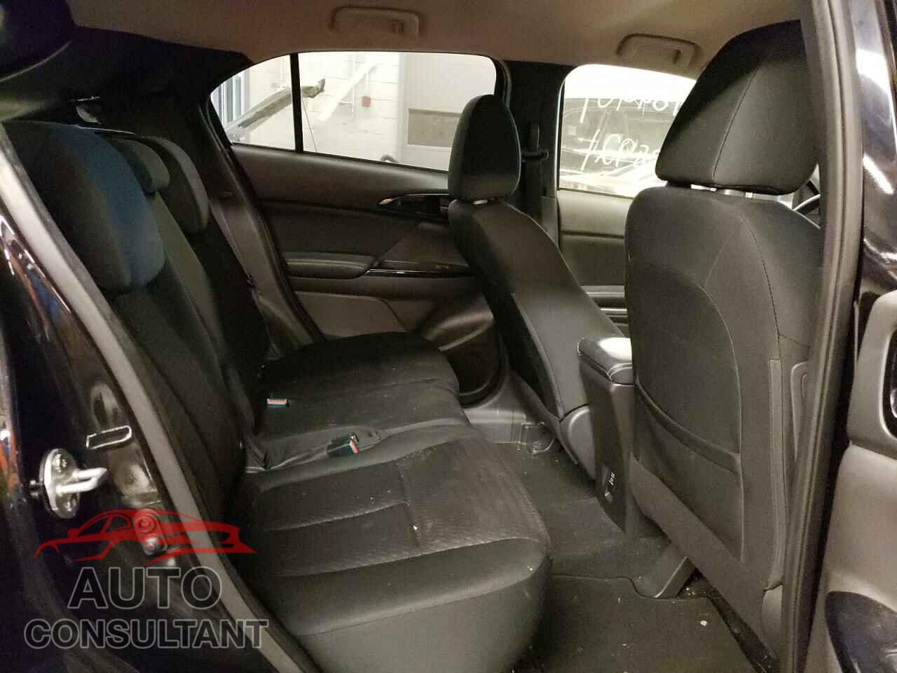 MITSUBISHI ECLIPSE 2018 - JA4AT4AA2JZ047158