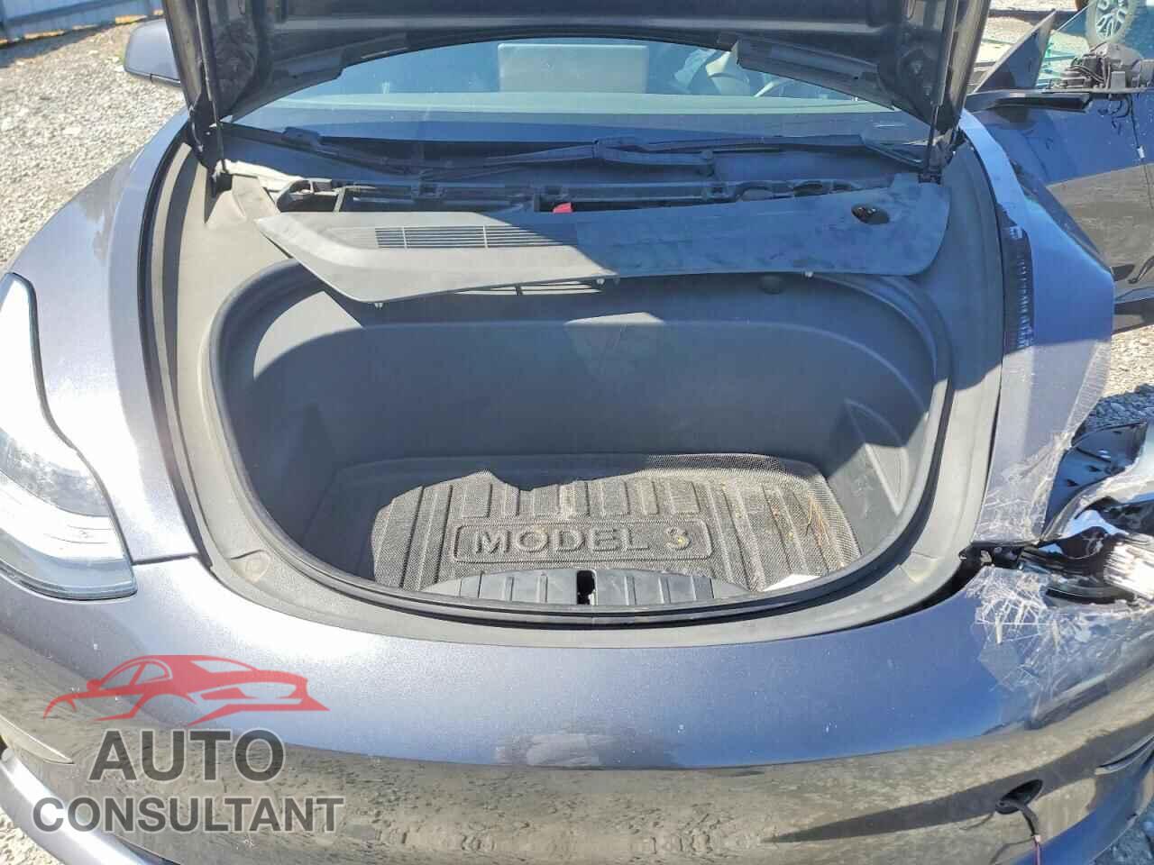 TESLA MODEL 3 2021 - 5YJ3E1EA5MF016935