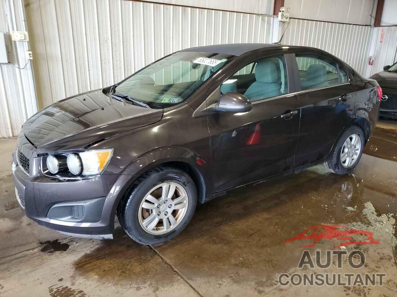 CHEVROLET SONIC 2013 - 1G1JC5SG4D4213883