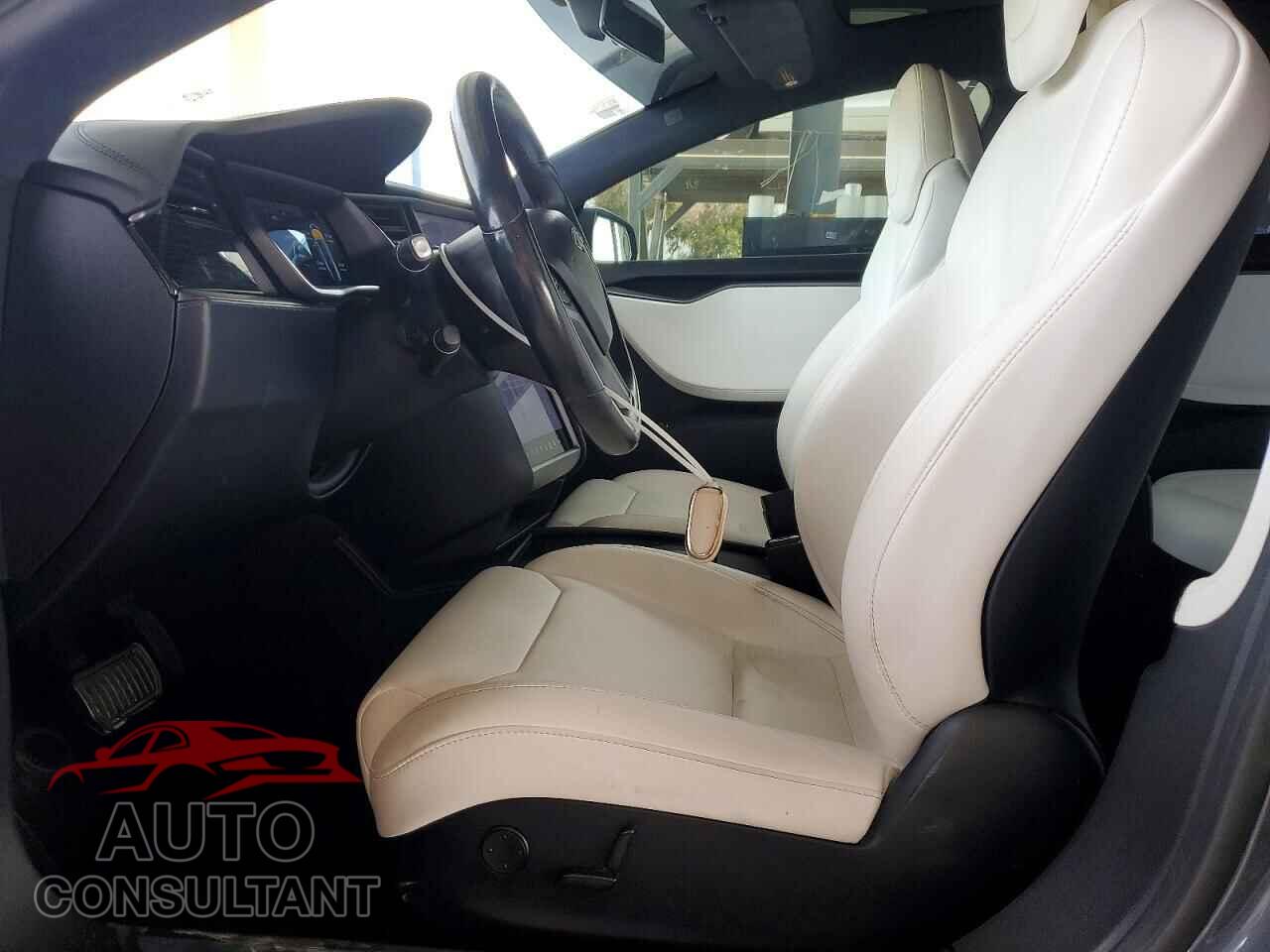 TESLA MODEL S 2018 - 5YJSA1E26JF270407