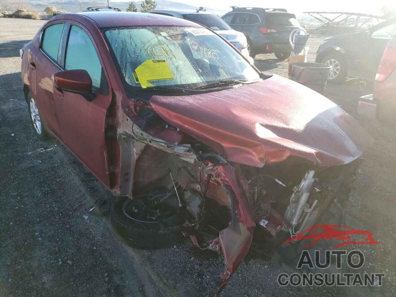 TOYOTA YARIS 2017 - 3MYDLBYV4HY185127