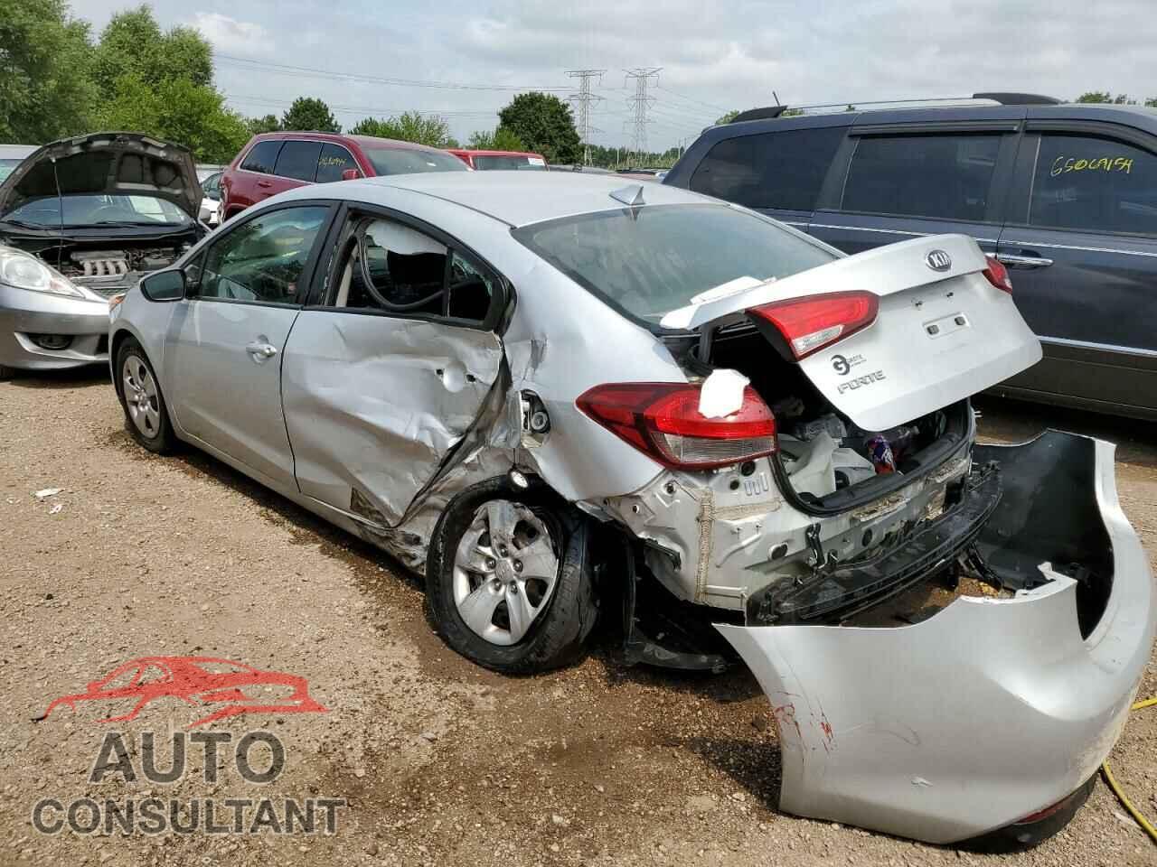KIA FORTE 2017 - 3KPFK4A71HE135479