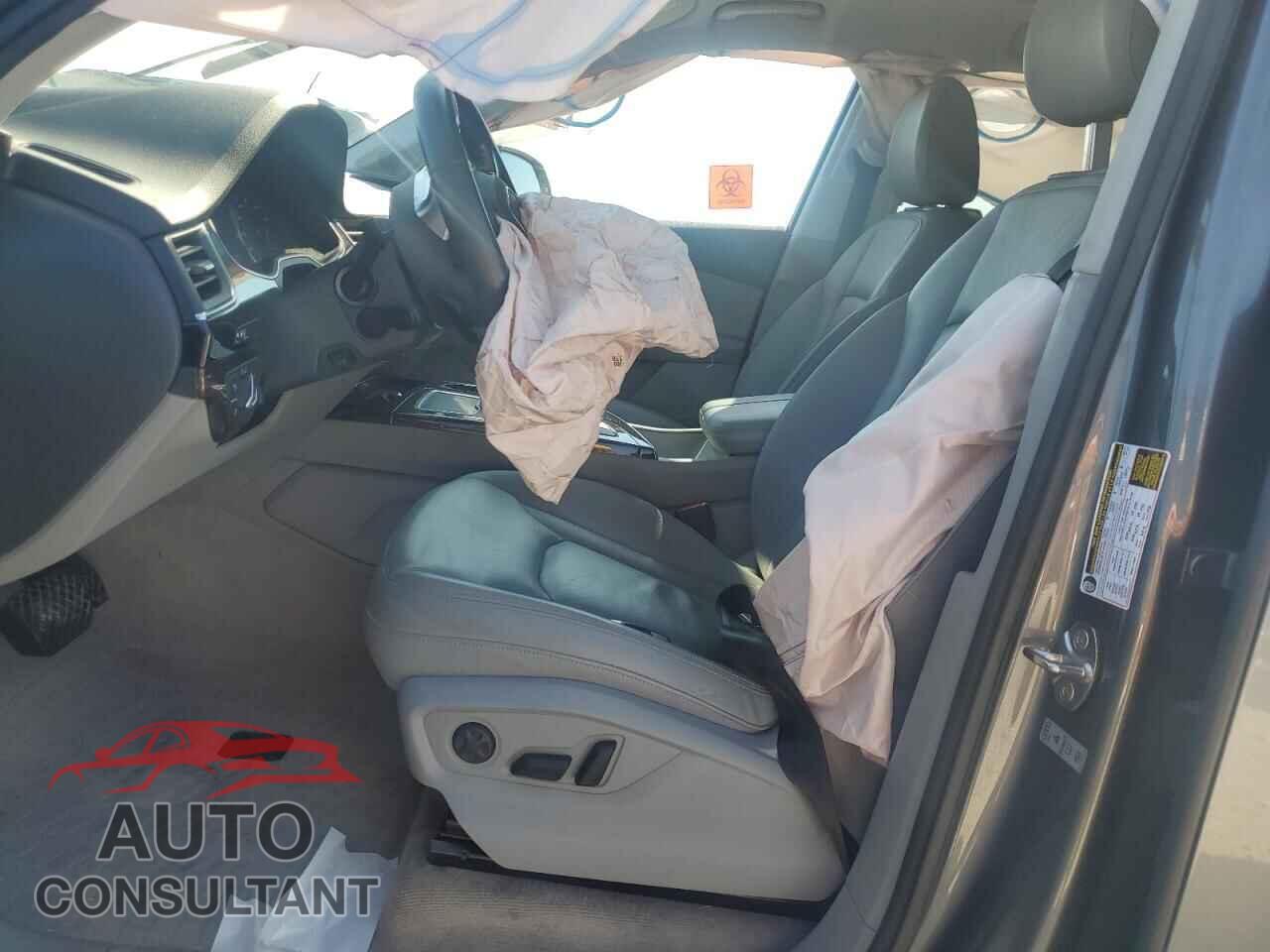 AUDI Q7 2018 - WA1LABF72JD017607