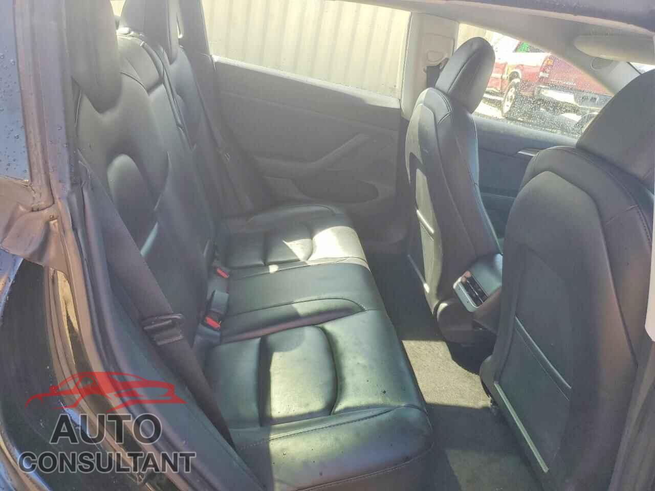 TESLA MODEL 3 2023 - 5YJ3E1EA8PF458130