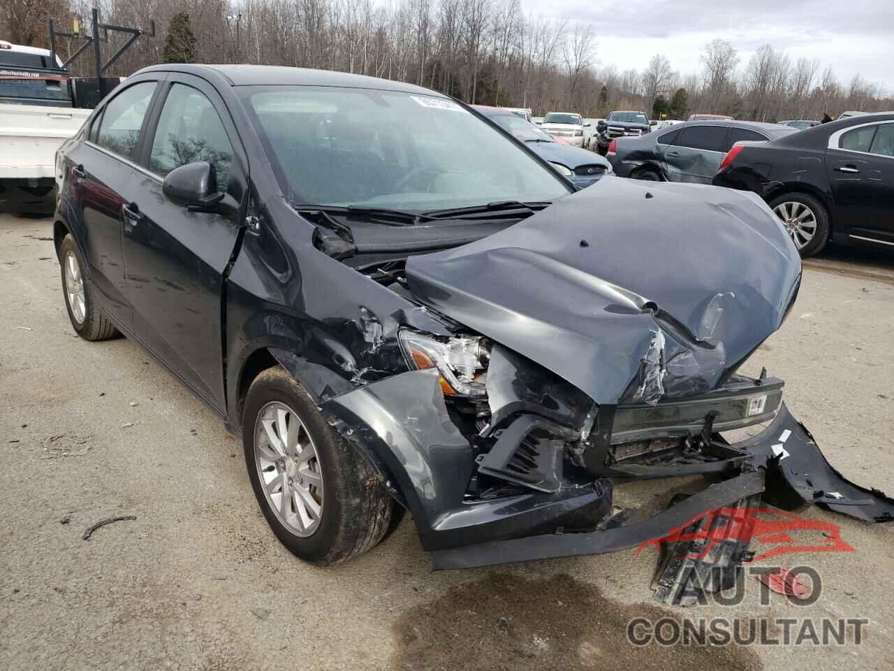 CHEVROLET SONIC 2018 - 1G1JD5SH4J4124669