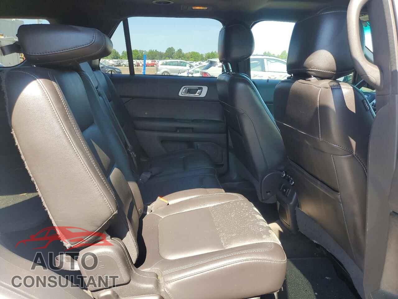 FORD EXPLORER 2015 - 1FM5K8F86FGA56483