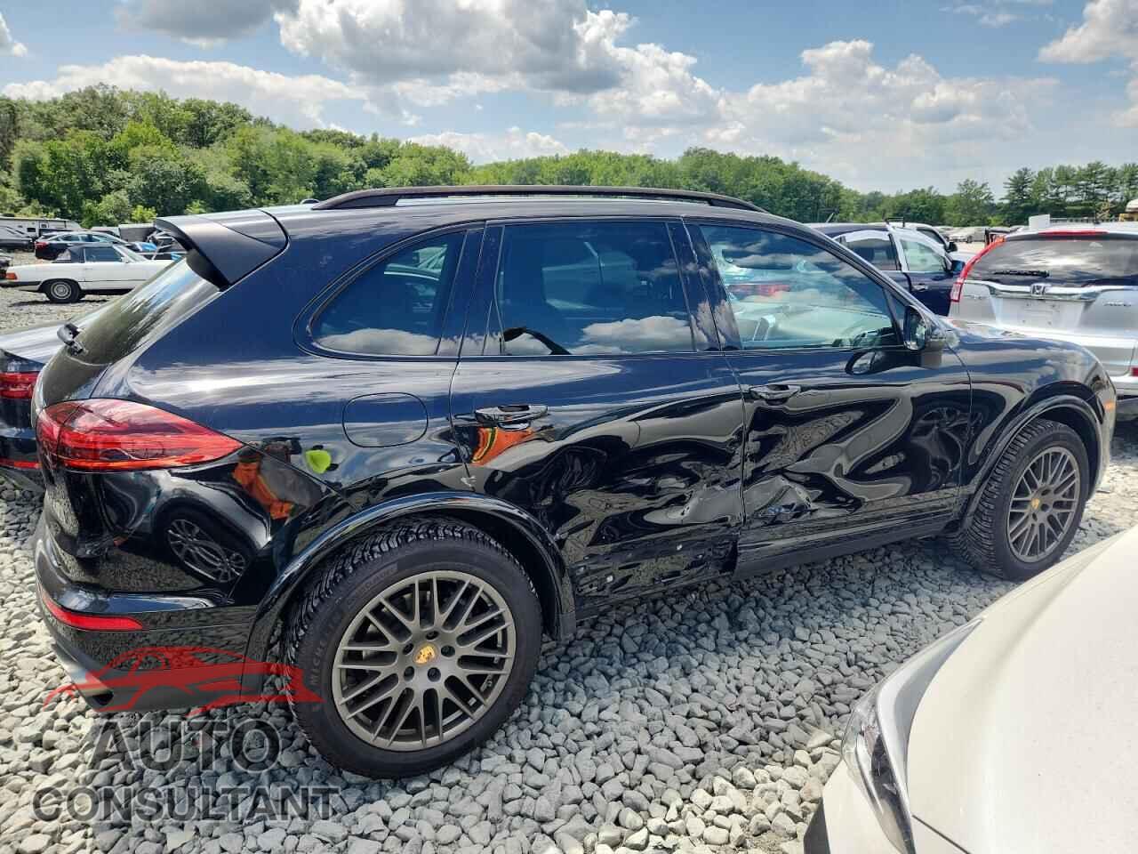 PORSCHE CAYENNE 2017 - WP1AA2A23HKA84715
