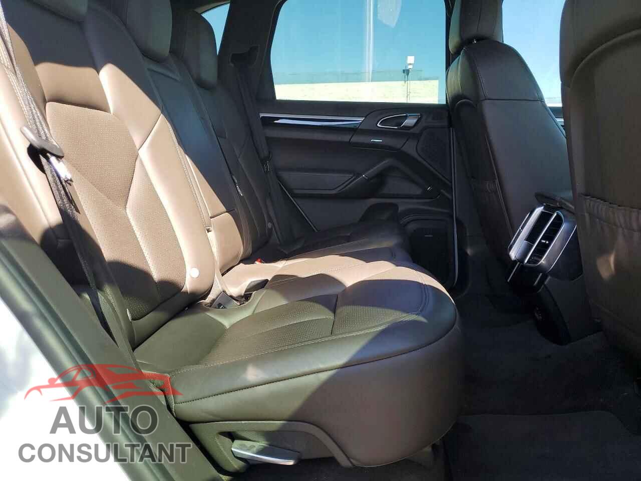 PORSCHE CAYENNE 2017 - WP1AE2A27HLA75689