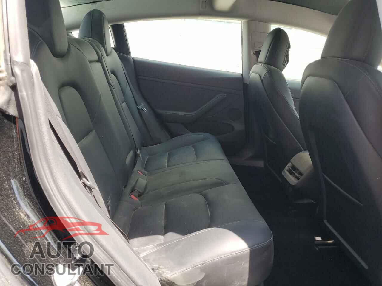 TESLA MODEL 3 2022 - 5YJ3E1EAXNF190727