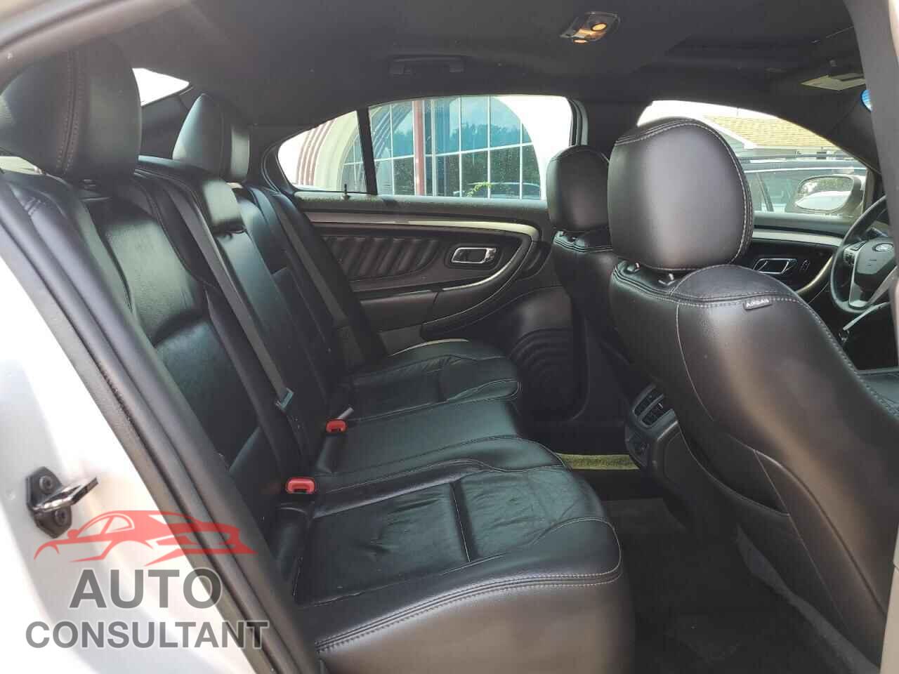FORD TAURUS 2015 - 1FAHP2H80FG169106