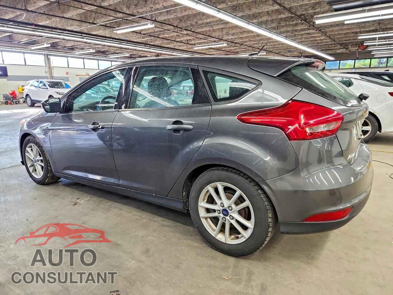 FORD FOCUS 2015 - 1FADP3K20FL307288