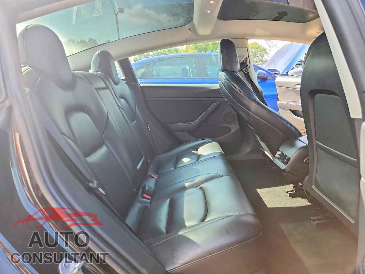 TESLA MODEL 3 2022 - 5YJ3E1EAXNF371665