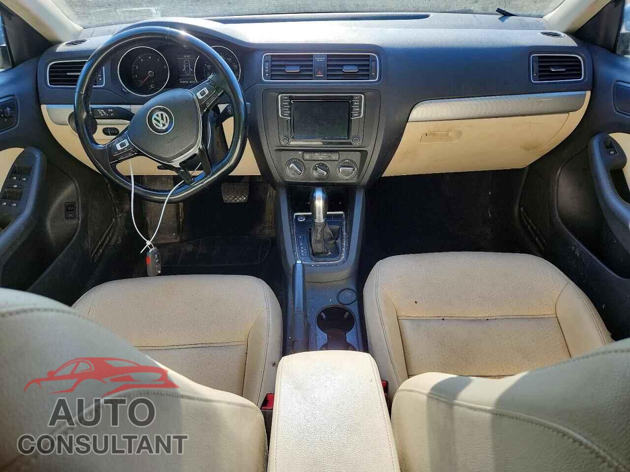 VOLKSWAGEN JETTA 2017 - 3VWDB7AJ2HM344818