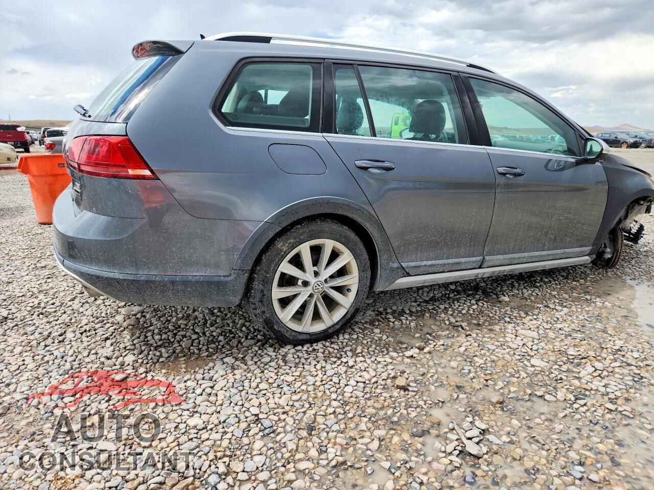 VOLKSWAGEN GOLF 2017 - 3VWH17AU9HM516776