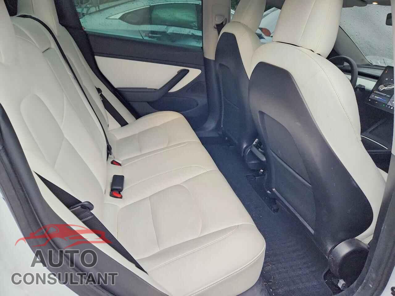 TESLA MODEL 3 2021 - 5YJ3E1EB4MF858593