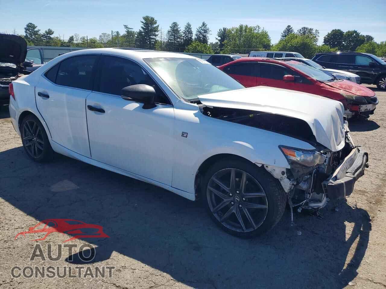 LEXUS IS 2015 - JTHCF1D24F5021540
