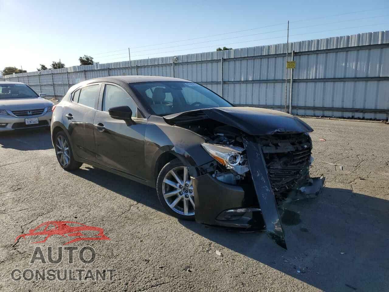 MAZDA 3 2017 - JM1BN1M30H1124103