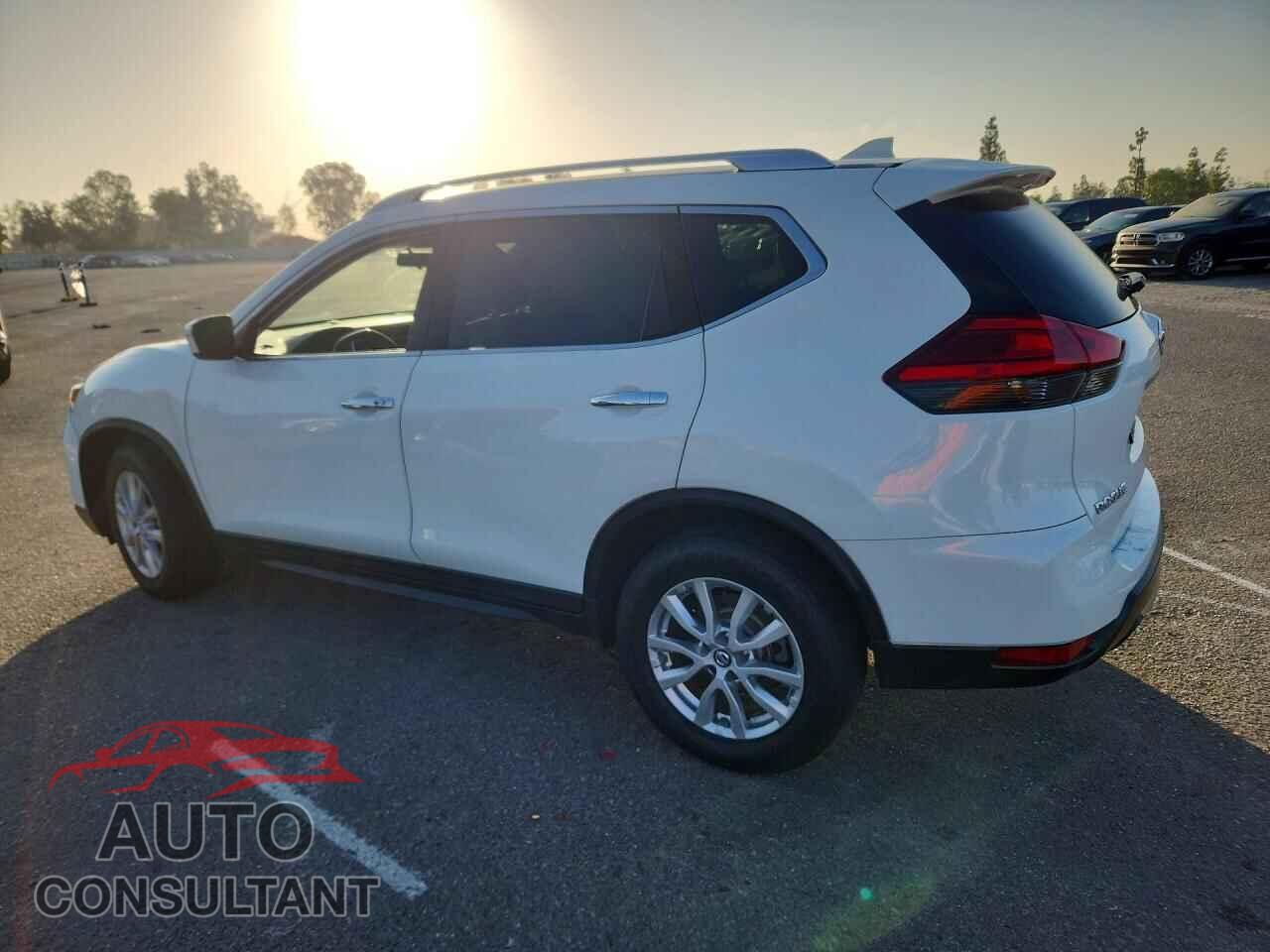 NISSAN ROGUE 2017 - KNMAT2MT0HP548904