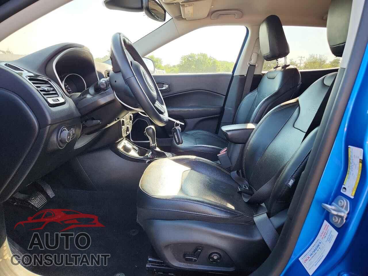 JEEP COMPASS 2019 - 3C4NJDCB2KT742218