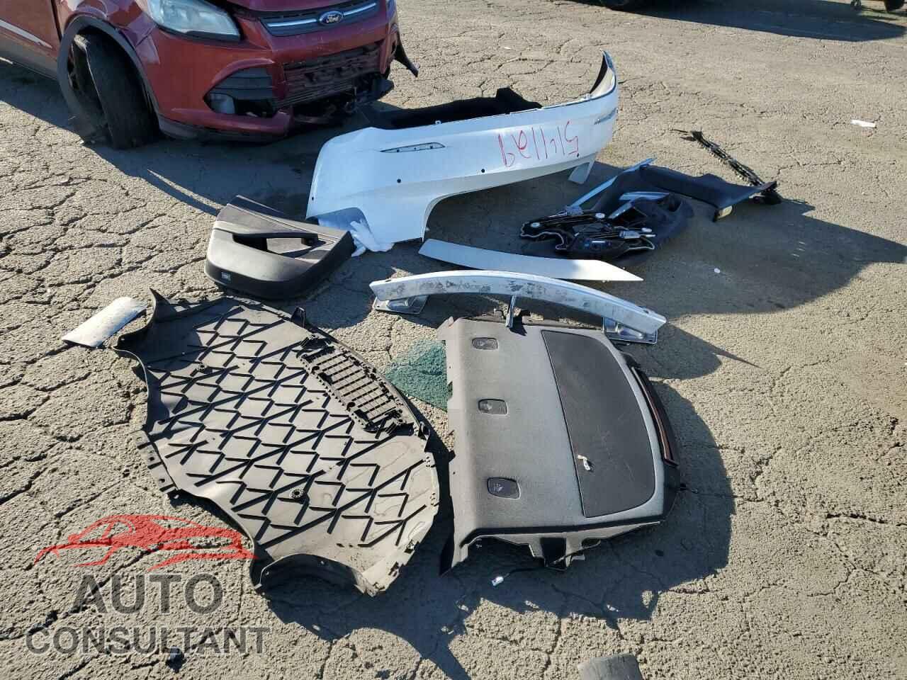TESLA MODEL 3 2019 - 5YJ3E1EA7KF327134