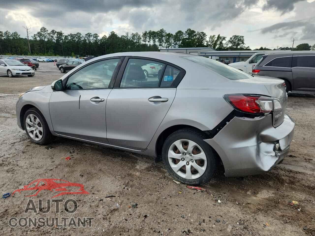 MAZDA 3 2013 - JM1BL1U76D1812593