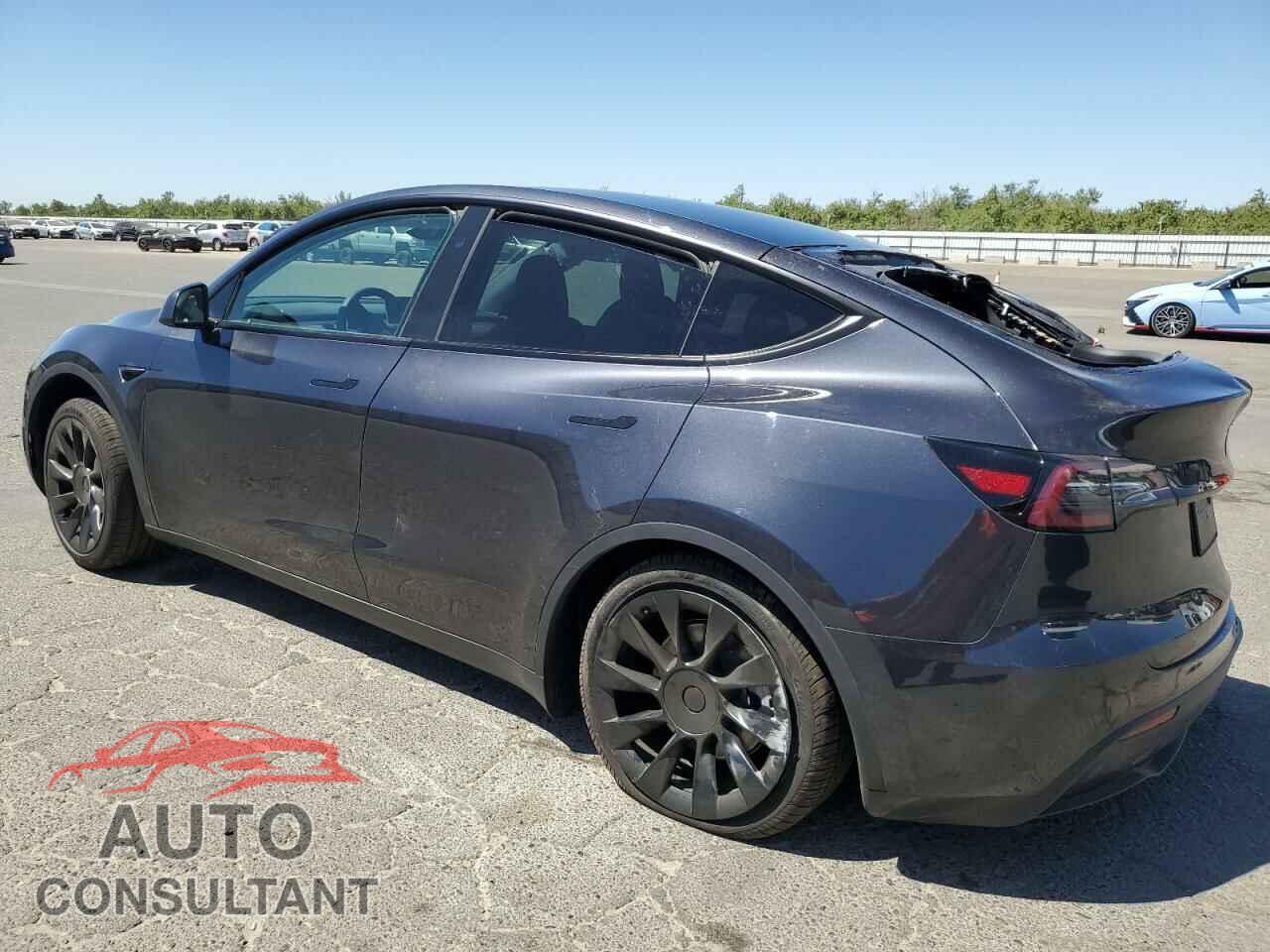 TESLA MODEL Y 2024 - 7SAYGDED6RF103524