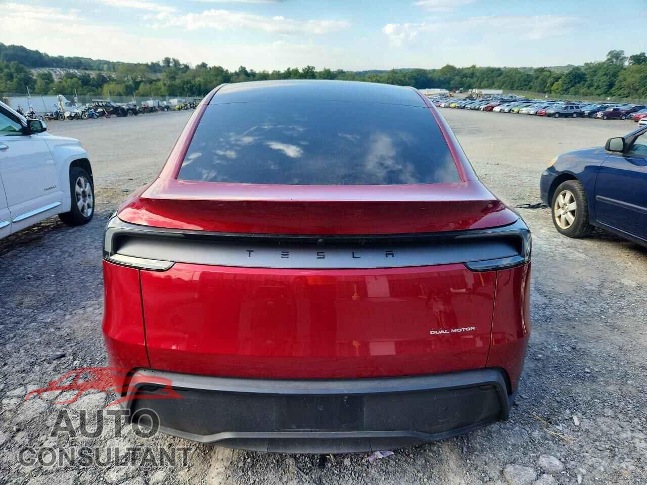 TESLA MODEL Y 2026 - 7SAYGDEE5TA575890