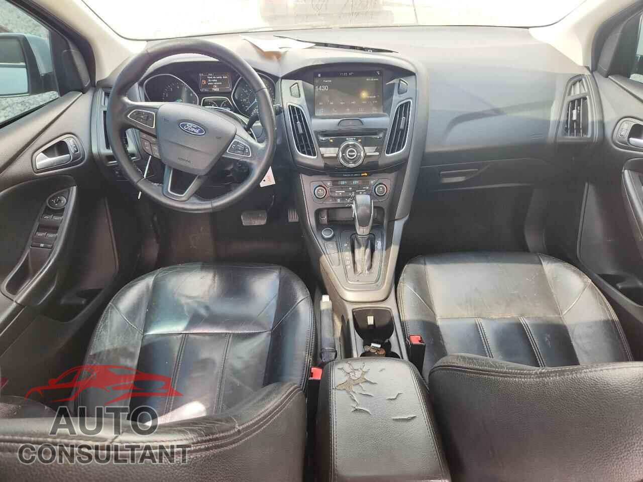 FORD FOCUS 2017 - 1FADP3M23HL241402