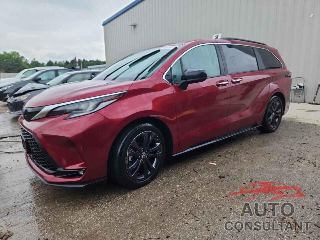 TOYOTA SIENNA 2022 - 5TDDRKEC5NS078946