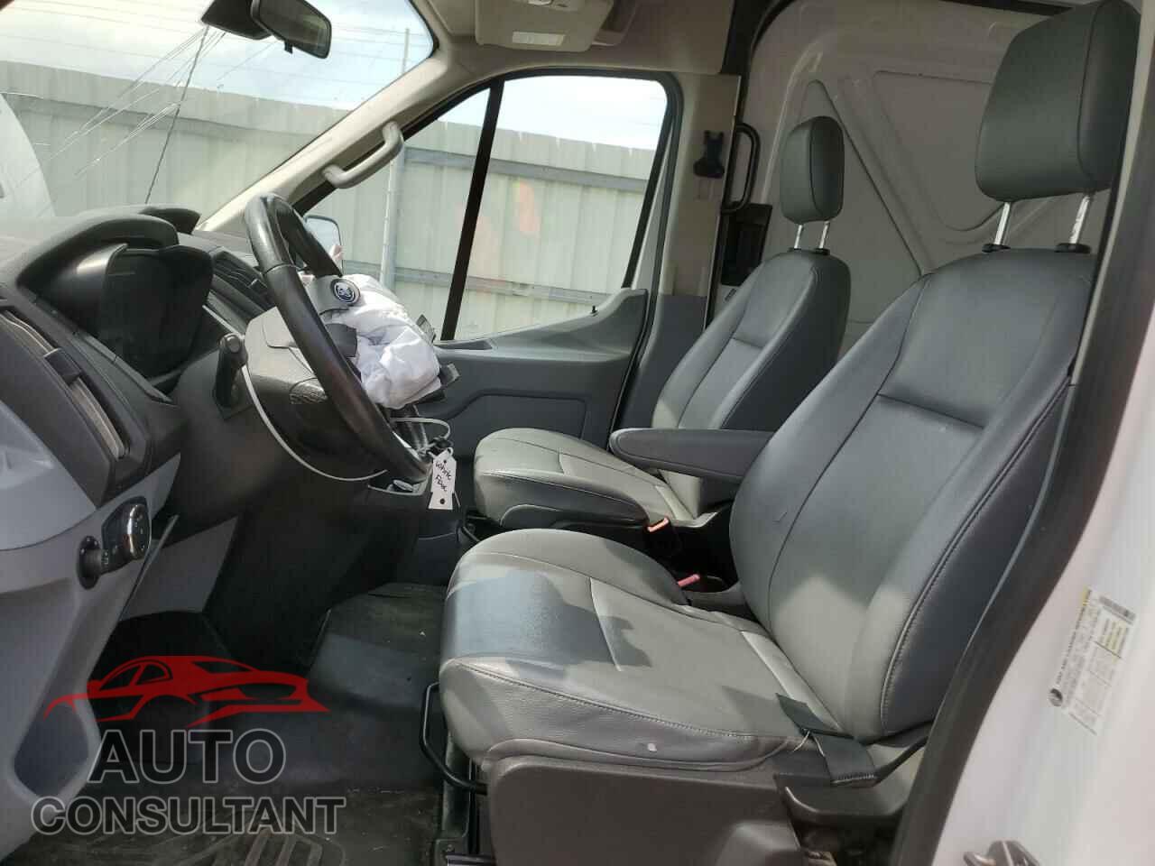 FORD TRANSIT 2019 - 1FTYR2CM3KKB66006