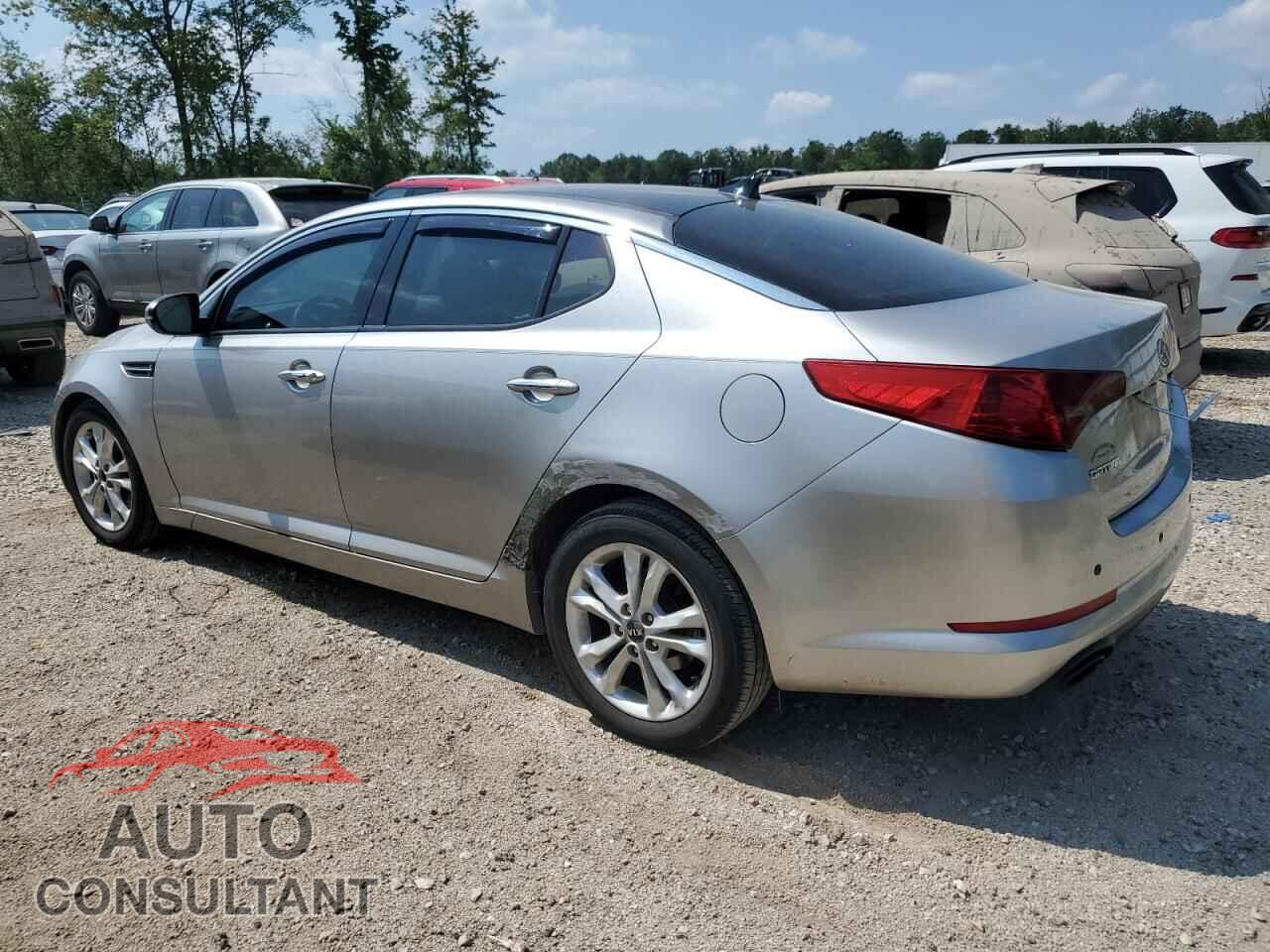 KIA OPTIMA 2011 - KNAGN4A79B5122085