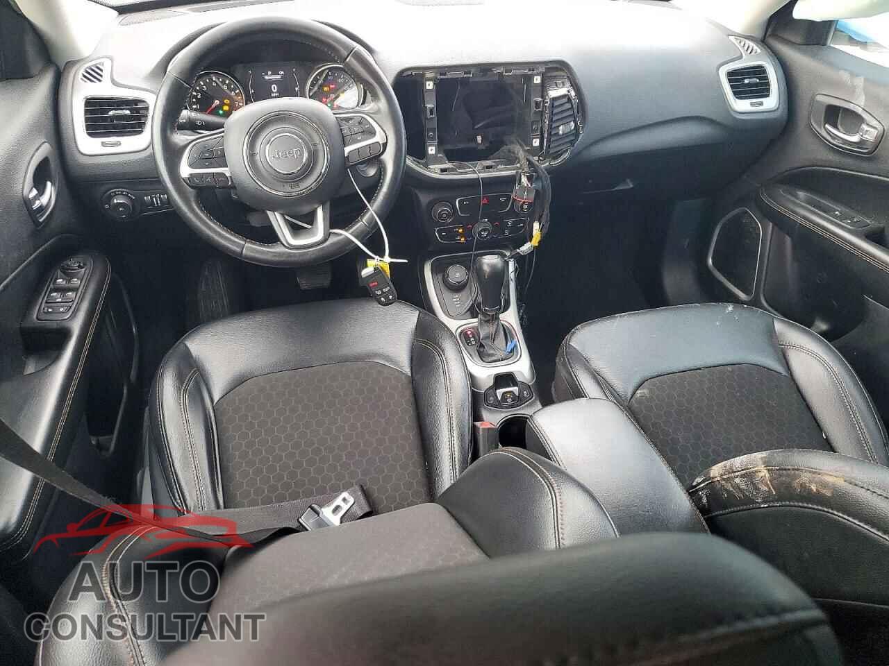 JEEP COMPASS 2020 - 3C4NJDBB1LT174854