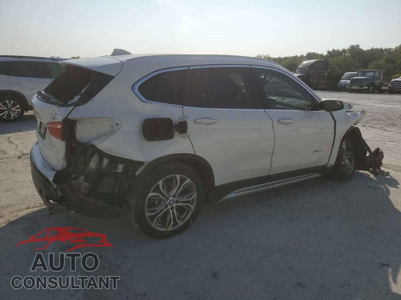 BMW X1 2017 - WBXHT3C34H5F87289