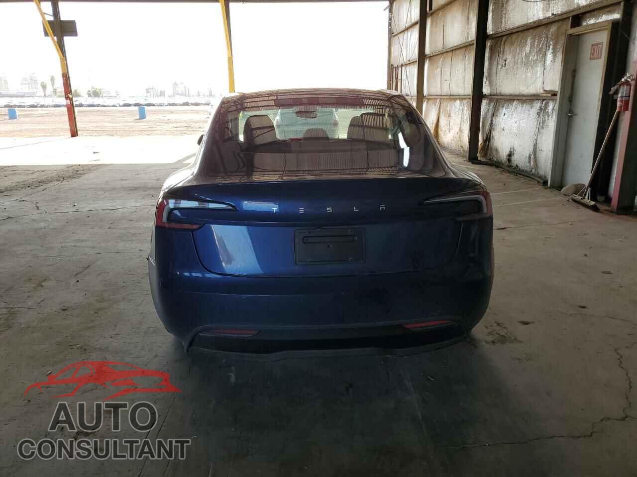 TESLA MODEL 3 2025 - 5YJ3E1EA7SF982166