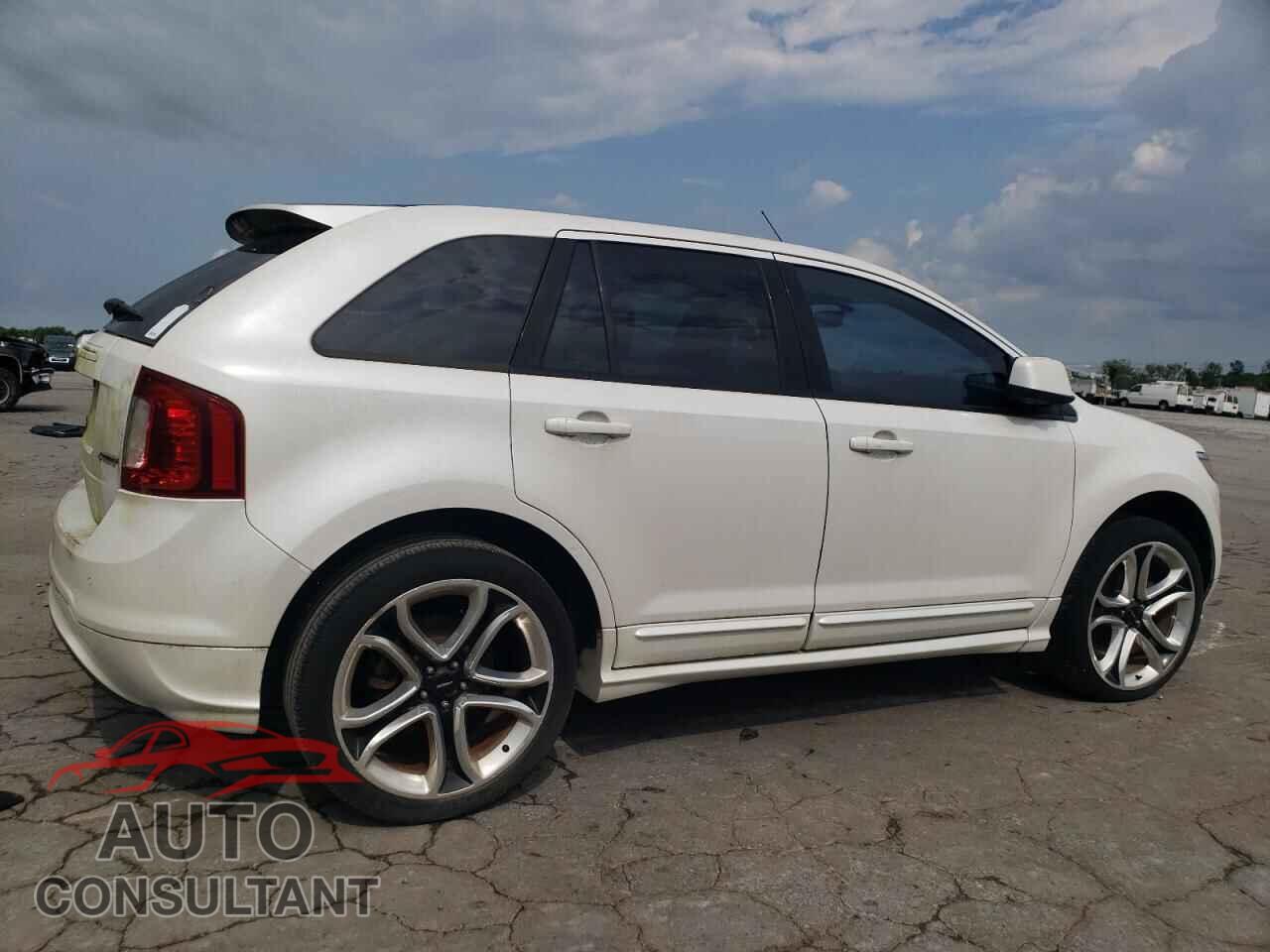 FORD EDGE 2011 - 2FMDK3AK5BBA52072