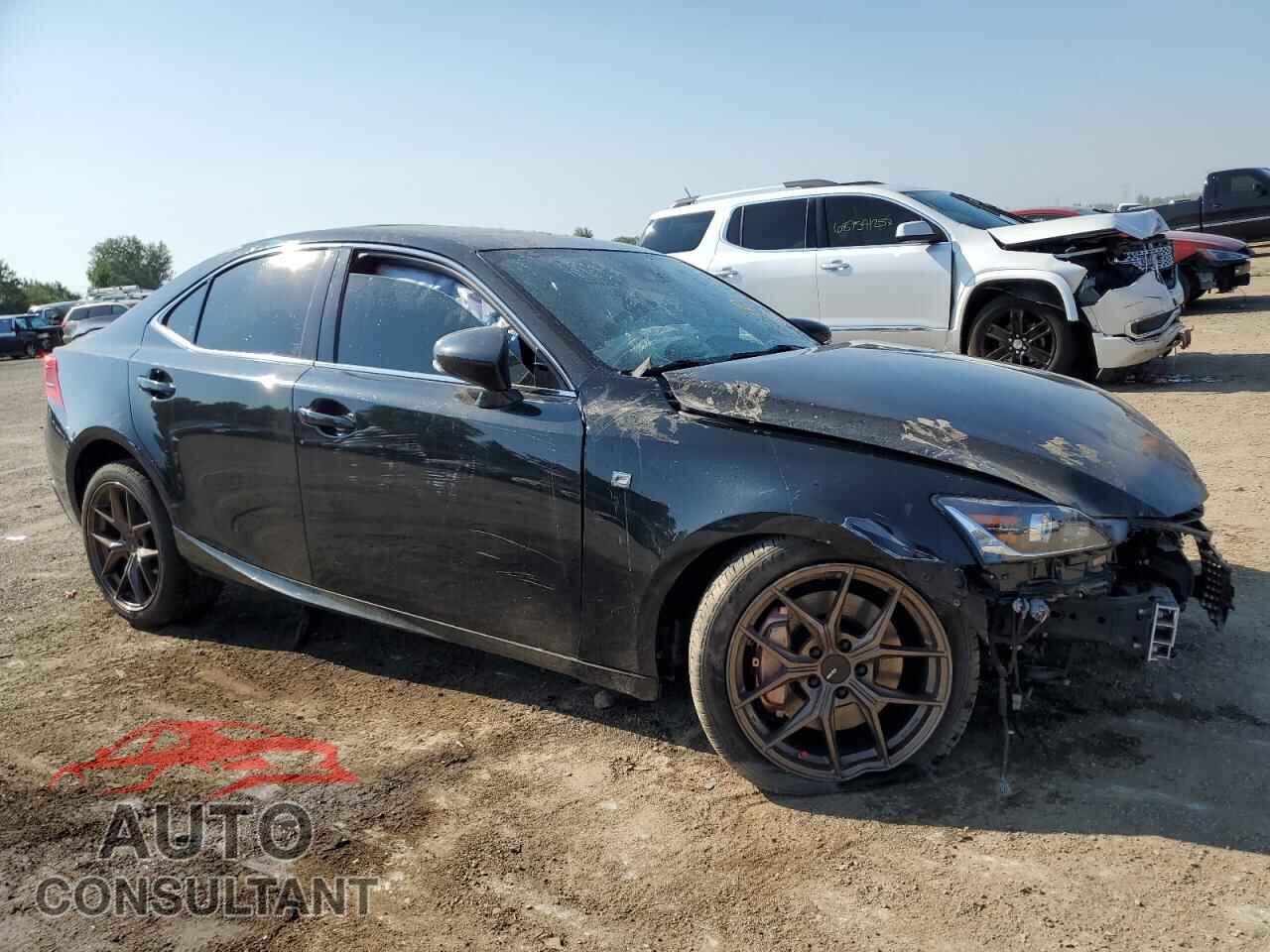 LEXUS IS 2018 - JTHC81D22J5029560