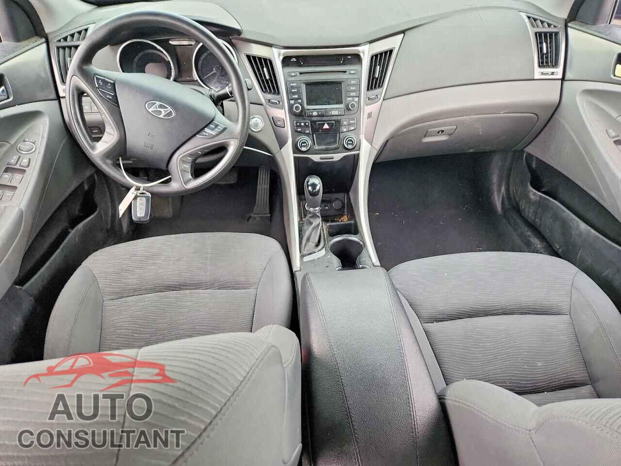 HYUNDAI SONATA 2015 - KMHEC4A41FA128686