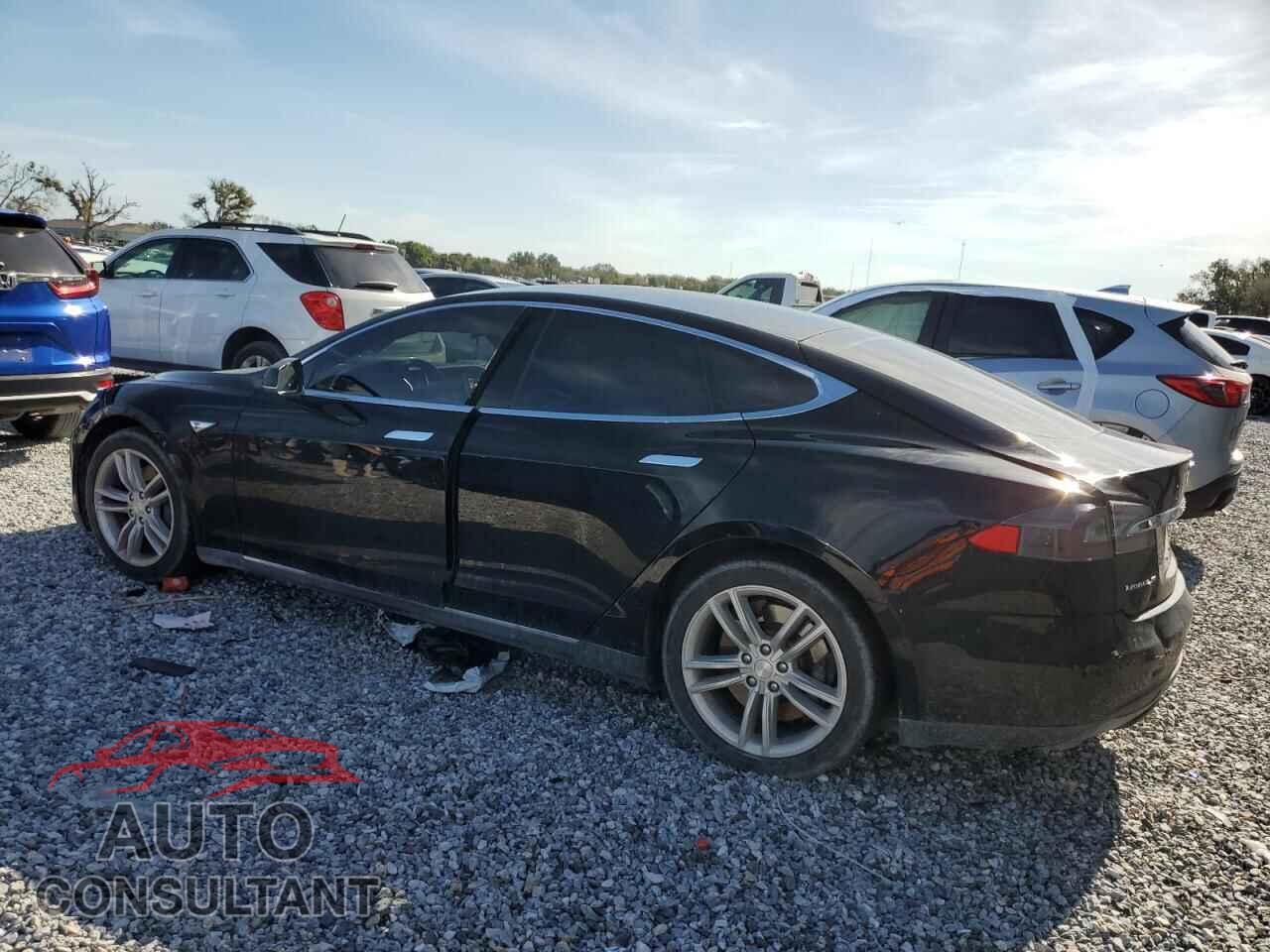 TESLA MODEL S 2016 - 5YJSA1E1XGF122471