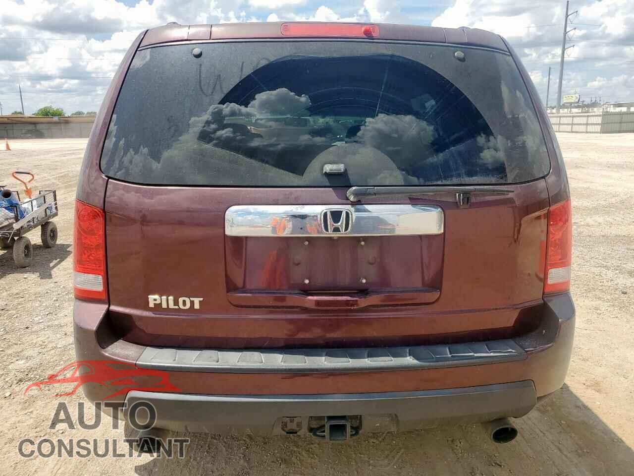 HONDA PILOT 2011 - 5FNYF3H50BB010549