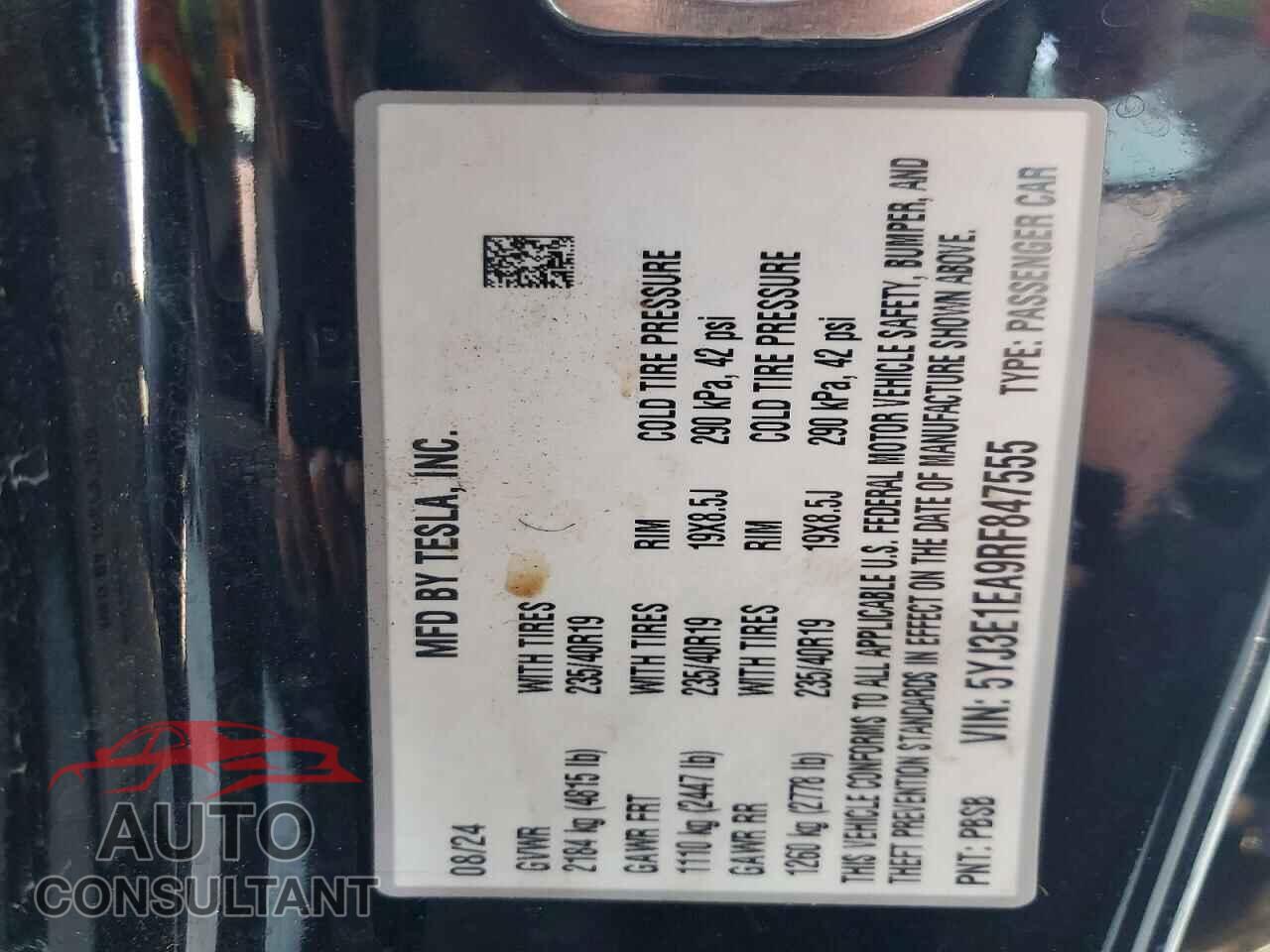 TESLA MODEL 3 2024 - 5YJ3E1EA9RF847555