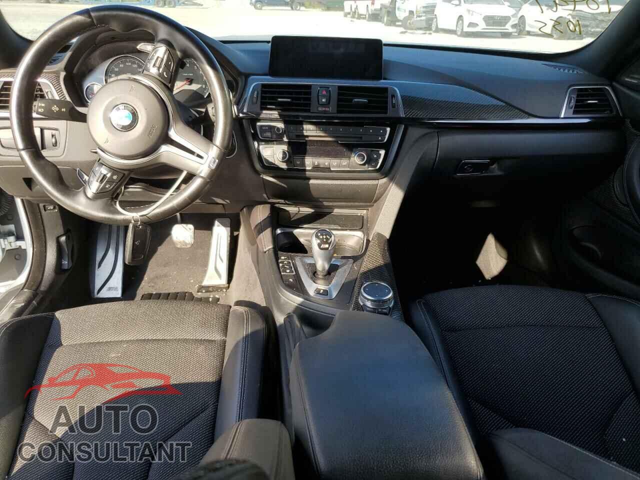 BMW M4 2016 - WBS3R9C53GK336067