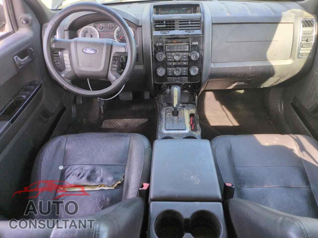 FORD ESCAPE 2010 - 1FMCU9DG8AKA80100