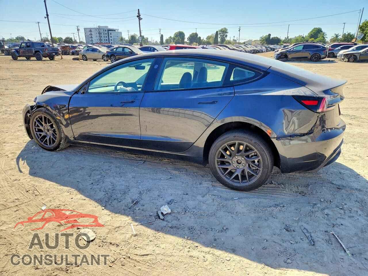 TESLA MODEL 3 2025 - 5YJ3E1EA2SF943095